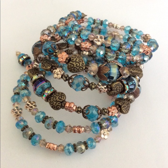 Jewelry - 🎉Turquoise Swavorski Crystal Bracelet.  Handmade